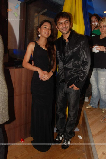 88438-celebs-at-the-launch-of-tvam-da-luxury-lounge-at-andheri