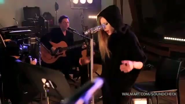 Avril Lavigne-Smile Walmart 0654