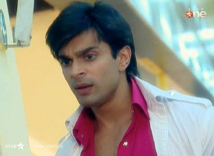 2 (64) - DILL MILL GAYYE KaSh As Arsh Hospital Scene