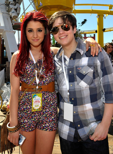 Ariana+Grande+Kevin+Steffiana+James+Make+Wish+Z7oh_xFU0g1l - Ariana Grande