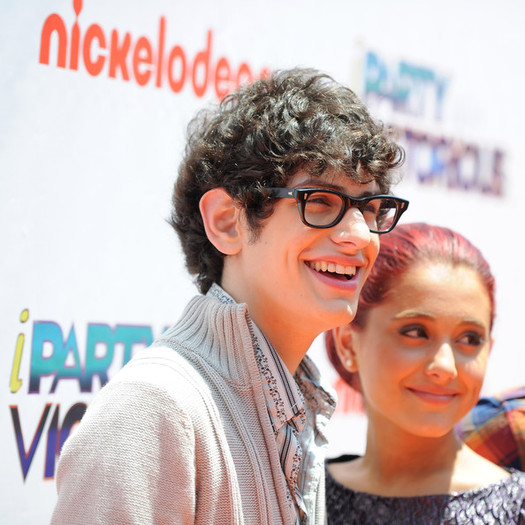 Ariana+Grande+Nickelodeon+iParty+Victorious+3E2jgGaOqEKl - Ariana Grande