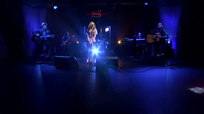 Avril Lavigne - What The Hell (AOL Sessions) 0057 - Avril - Lavigne - AOL - Session - What - The - Hell - Caps - Part 01