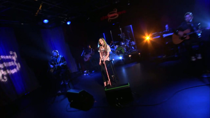 Avril Lavigne - What The Hell (AOL Sessions) 0525 - Avril - Lavigne - AOL - Session - What - The - Hell - Caps - Part 02