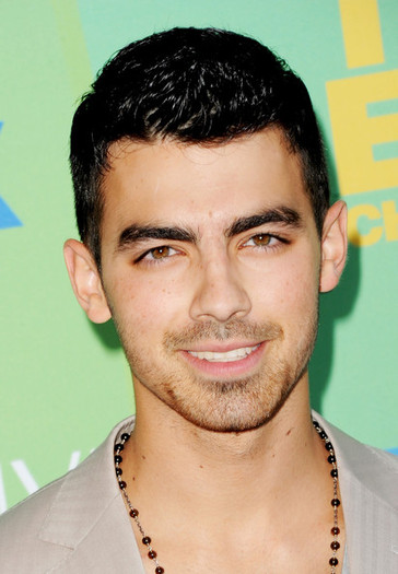 Joe+Jonas+2011+Teen+Choice+Awards+Arrivals+Bh0OH6ypUDfl