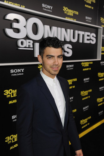 Joe+Jonas+Premiere+Columbia+Pictures+30+Minutes+45kpChNOL8ul