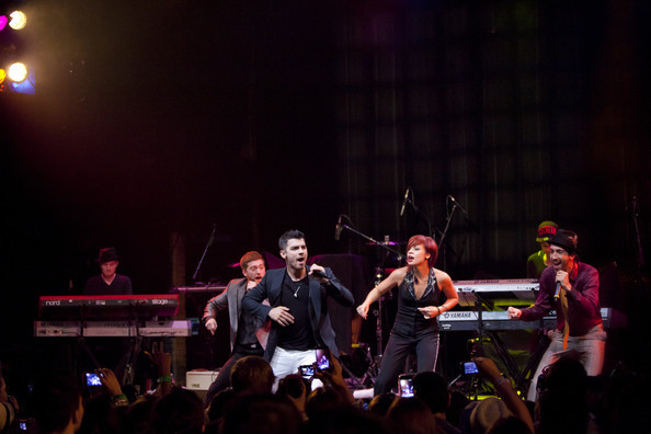 Joe+Jonas+MTV+Concert+Benefit+Lifebeat+Gnu_MNBFhBxl