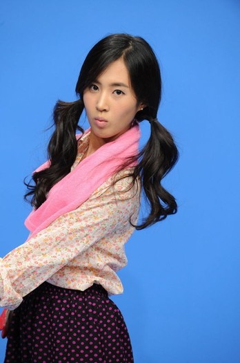 Sweet singer Kwon Yu Ri, member of Girls Generation(SNSD) (186) - Yuri