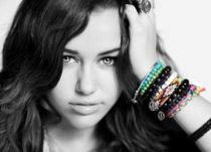 31 - Miley Cyrus