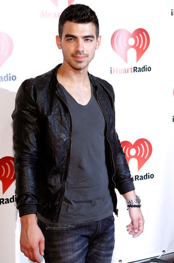 Joe+Jonas+iHeartRadio+Music+Festival+Day+1+_xcWCp0g9w1l