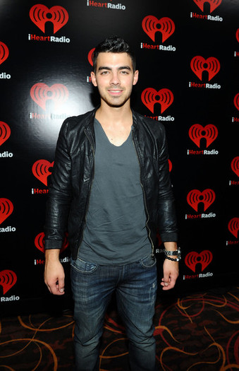 Joe+Jonas+iHeartRadio+Music+Festival+Day+1+t-sR5T1Lqjdl