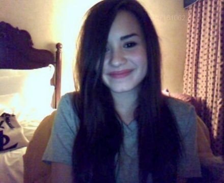 156733_175575015806488_100000619727704_441830_7743995_n - vacanta in america alaturi de Demi lovato