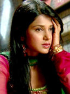 1-6209013-2728-t - Jennifer Winget