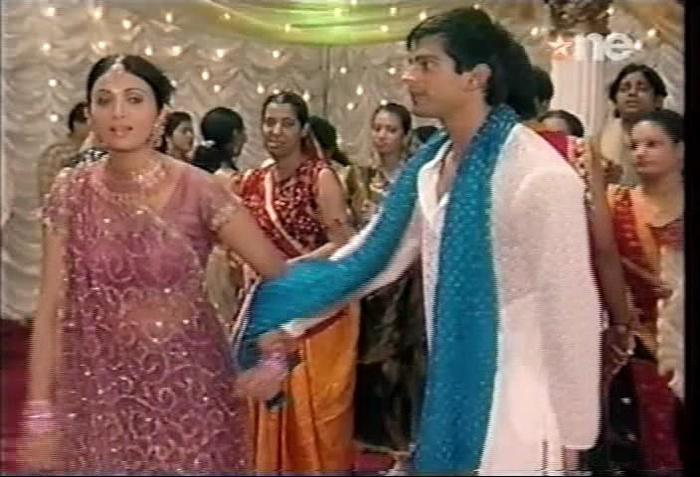 1 (122) - DILL MII GAYYE KaSh Random Caps