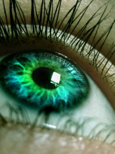 green_eyes