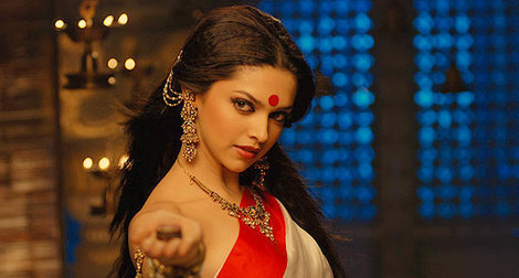 deepika-padukone-and-om-shanti-om-gallery[1] - Om Shanti Om Caps