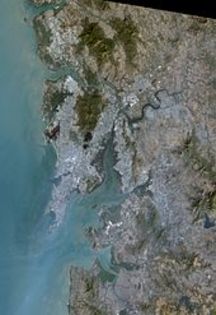 170px-Mumbai%2C_metropolitan_region%2C_satellite_image%2C_Landsat-5%2C_2011-01-30
