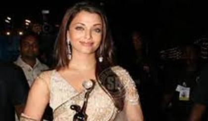 images (1) - Aishwarya Rai