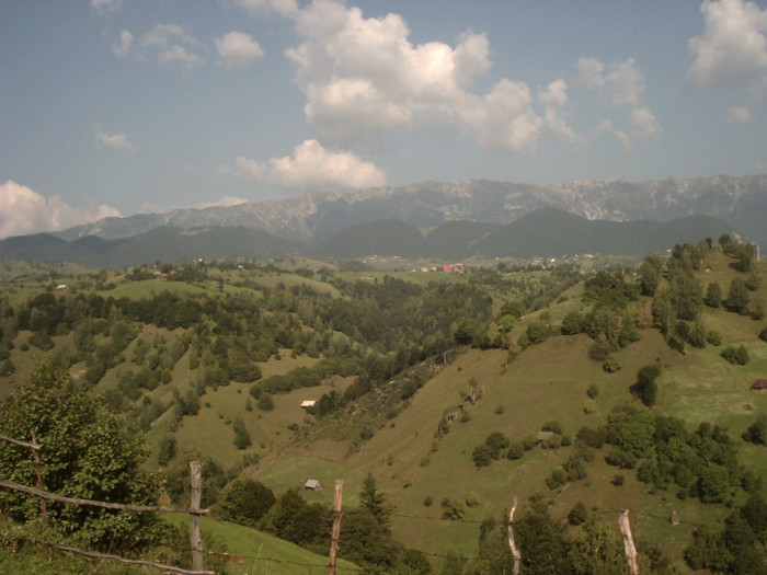 163. Satul Pestera sub Piatra Craiului.