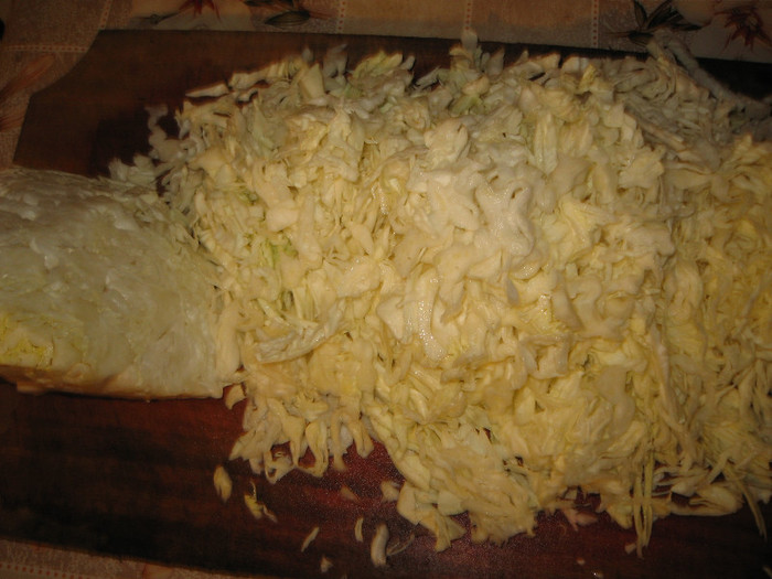 Salata de legume cu sare pentru iarna,nov.2011; Varza tocata
