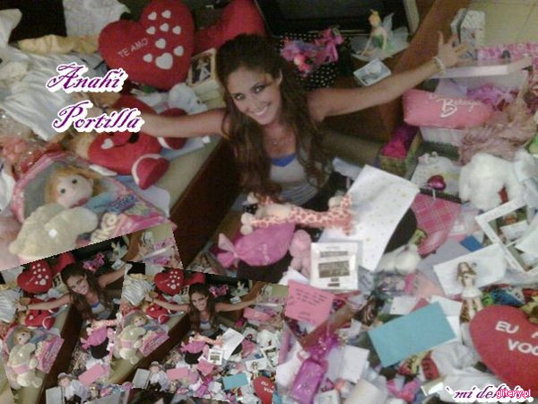 0086254365 - 1-Anahi Pics 5-1