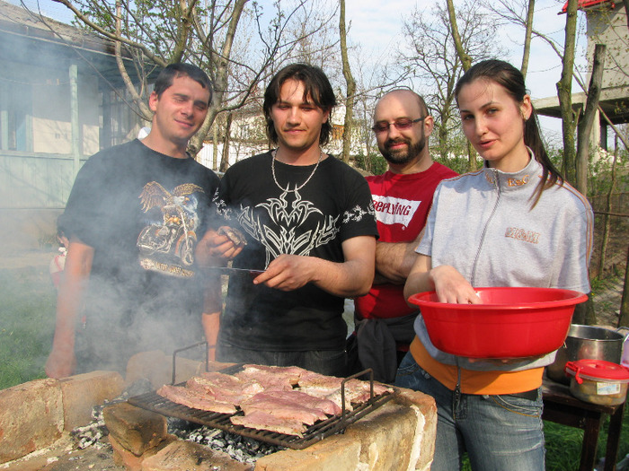 Grătar la fam Beşleagă