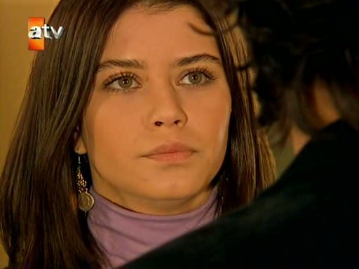 182604_140546059343417_137132126351477_254059_7438794_n - Beren Saat aka Bihter Ziyagil