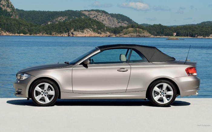 BMW_1series-cabrio_806_1680x1050