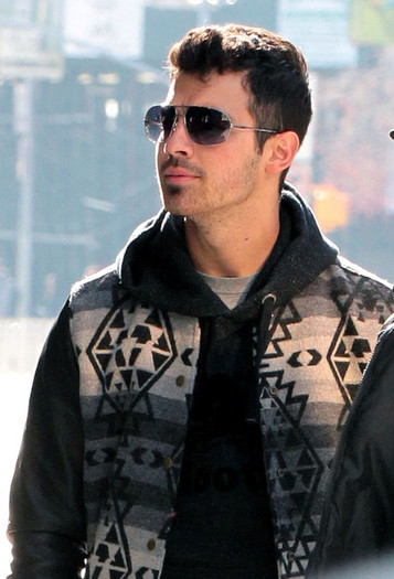 Joe+Jonas+Joe+Jonas+Out+Soho+99GqL3UmrN6l