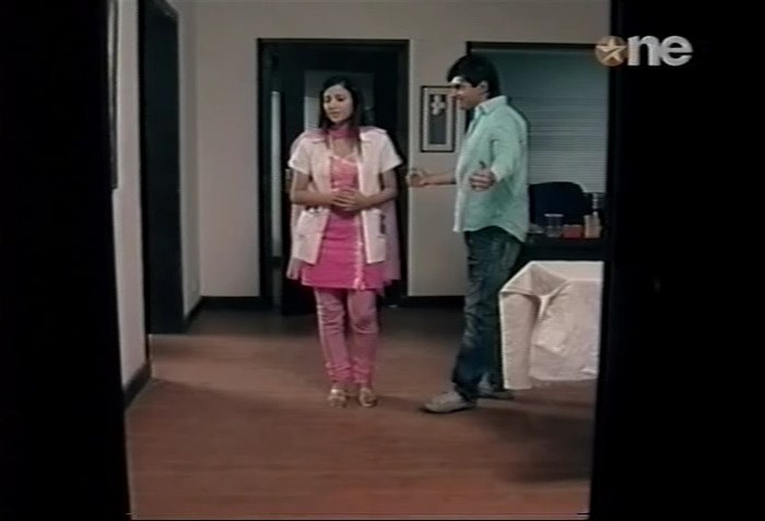 KaSh (53) - DILL MILL GAYYE KaSh As AR Luv Confession Scene Caps II