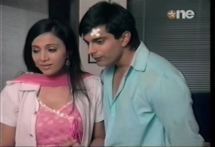 KaSh (62) - DILL MILL GAYYE KaSh As AR Luv Confession Scene Caps II