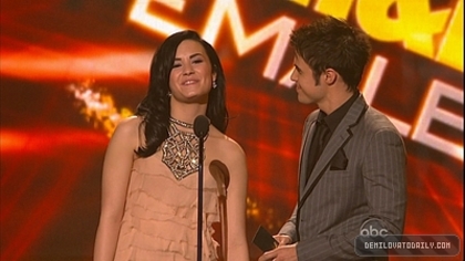 Demitzu (90) - Demitzu - 22 11 2009 - American Music Awards Captures