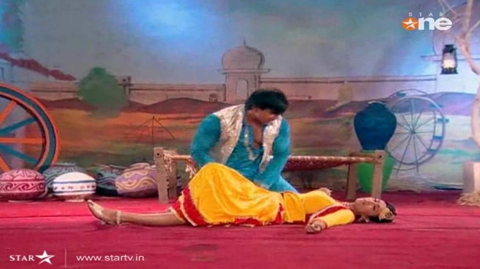 315 - DILL MILL GAYYE KaSh As AR Heer Ranjha Scene Caps By Me II