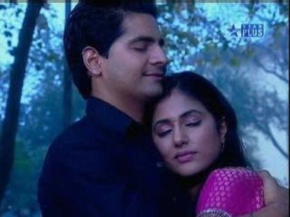 Naksh in Love [9]