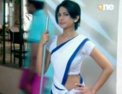 images (2) - Jennifer Winget - Dr Ridhima Gupta3