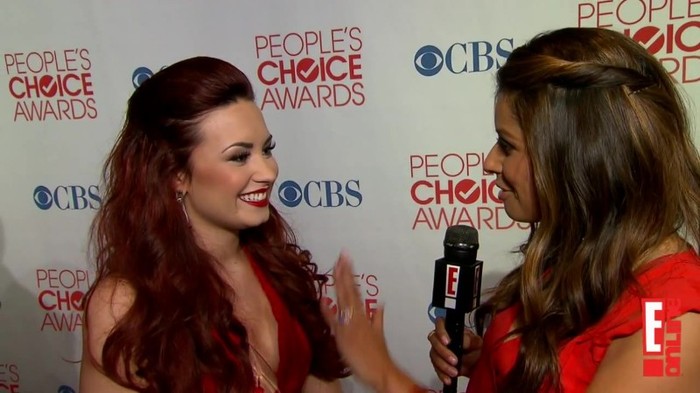 2012 People\'s Choice_ Demi Lovato 911