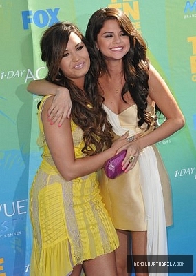 normal_418 - Demitzu - AUGUST 7TH - 2011 Teen Choice Awards