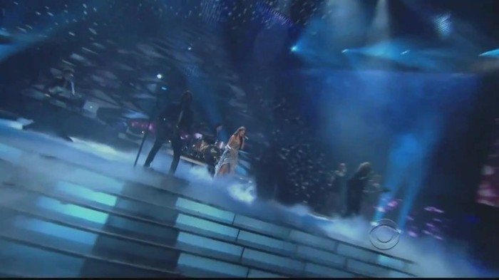 01 309 - Selena Gomez  A Year Without Rain Live at People Choice Awards 2011