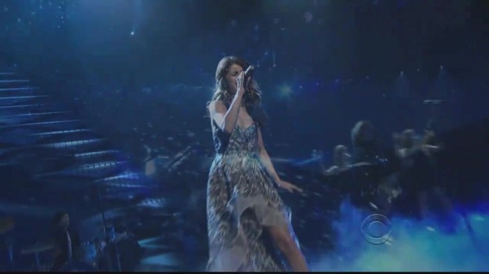 01 367 - Selena Gomez  A Year Without Rain Live at People Choice Awards 2011