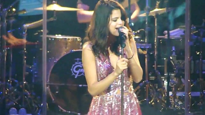 Selena Gomez Hit The Lights live O.C.Fair (7_24_11) [HD] 124 - Selena Gomez Hit The Lights live O C Fair