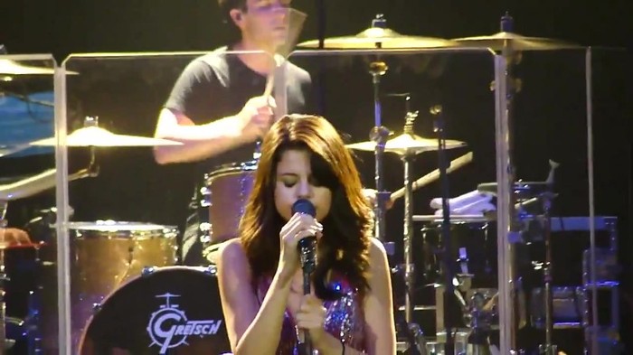 Selena Gomez Hit The Lights live O.C.Fair (7_24_11) [HD] 183 - Selena Gomez Hit The Lights live O C Fair