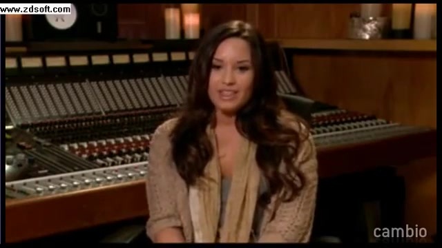 Demi Lovato - Live Chat - [Full] 00405