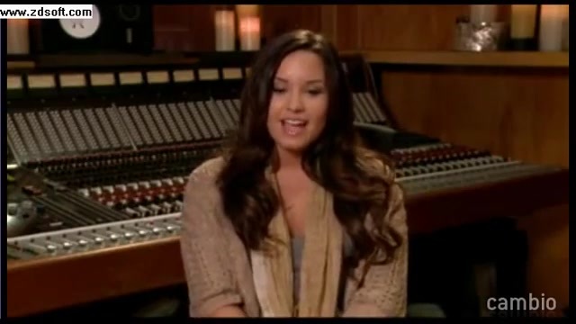 Demi Lovato - Live Chat - [Full] 00419