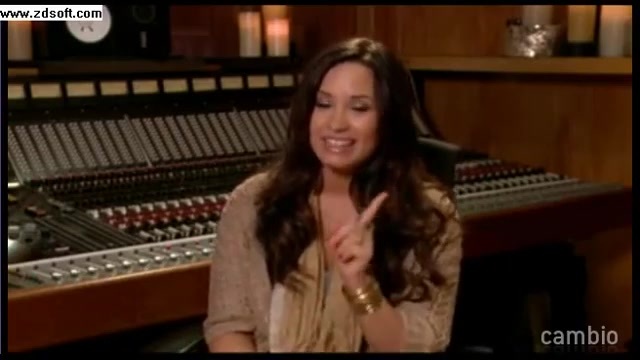 Demi Lovato - Live Chat - [Full] 02235