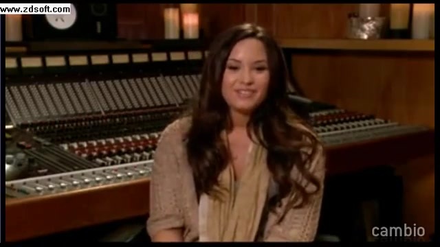 Demi Lovato - Live Chat - [Full] 04611