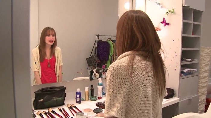 CAMBIO 676 - Demilush - Therealdemilovato Youtube Channel Screencaptures - Cambio oo2