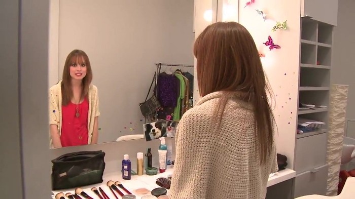 CAMBIO 685 - Demilush - Therealdemilovato Youtube Channel Screencaptures - Cambio oo2