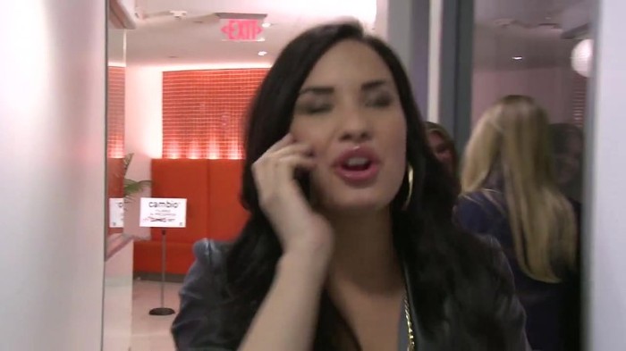 CAMBIO 720 - Demilush - Therealdemilovato Youtube Channel Screencaptures - Cambio oo2