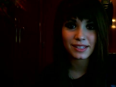 checkin\' in! 046 - Demilush - Therealdemilovato Youtube Channel Screencaptures - Checkin in 1