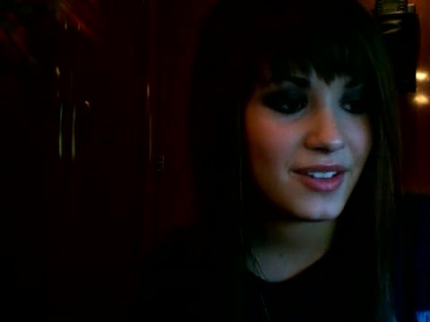 checkin\' in! 086 - Demilush - Therealdemilovato Youtube Channel Screencaptures - Checkin in 1