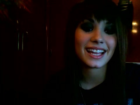 checkin\' in! 586 - Demilush - Therealdemilovato Youtube Channel Screencaptures - Checkin in 2